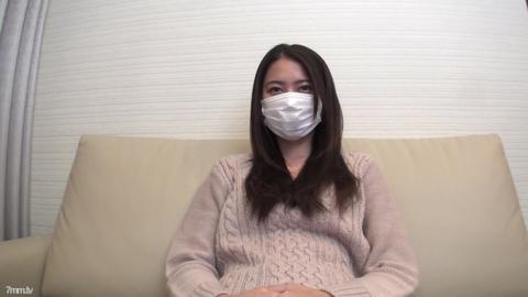 ☆初撮り☆日焼け跡が眩しい☆緊張で大人しかった黒髪スレンダー美女がエッチが始まると敏感すぎて喘ぎまくり仰け反りイキまくり！ギャップ萌えSEXでチョー快感絶頂♪【特典付き】