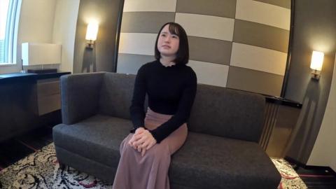 【顔出し!】地方**アナ内定の美女まゆちゃんに最後の火遊びでおじ精*を大量孕ませ生中出し!!