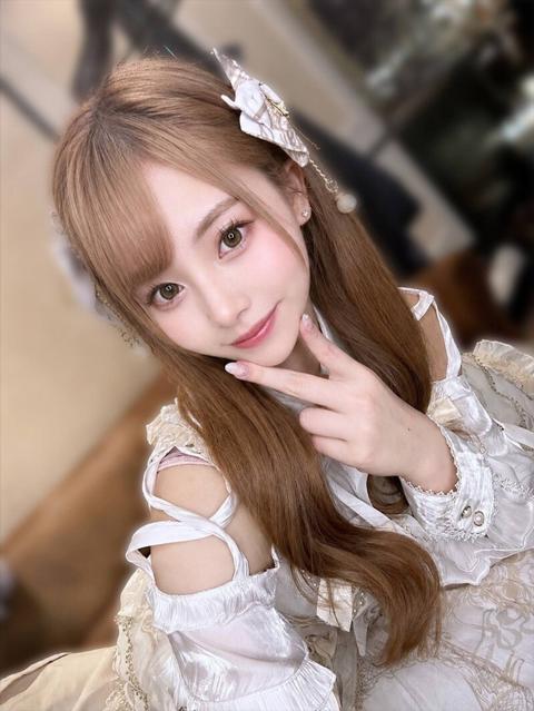 【顔出し解禁】”フォロワー急増中18歳美女コスプレイヤー”FC2衝撃出演。危険日中出し希少映像『1時間24分』。※残りわずか