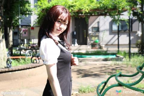 【無修正】天然巨乳解禁!るなちゃん(20歲)的口交到忍不住直接內射高潮!| FC2電子市場
